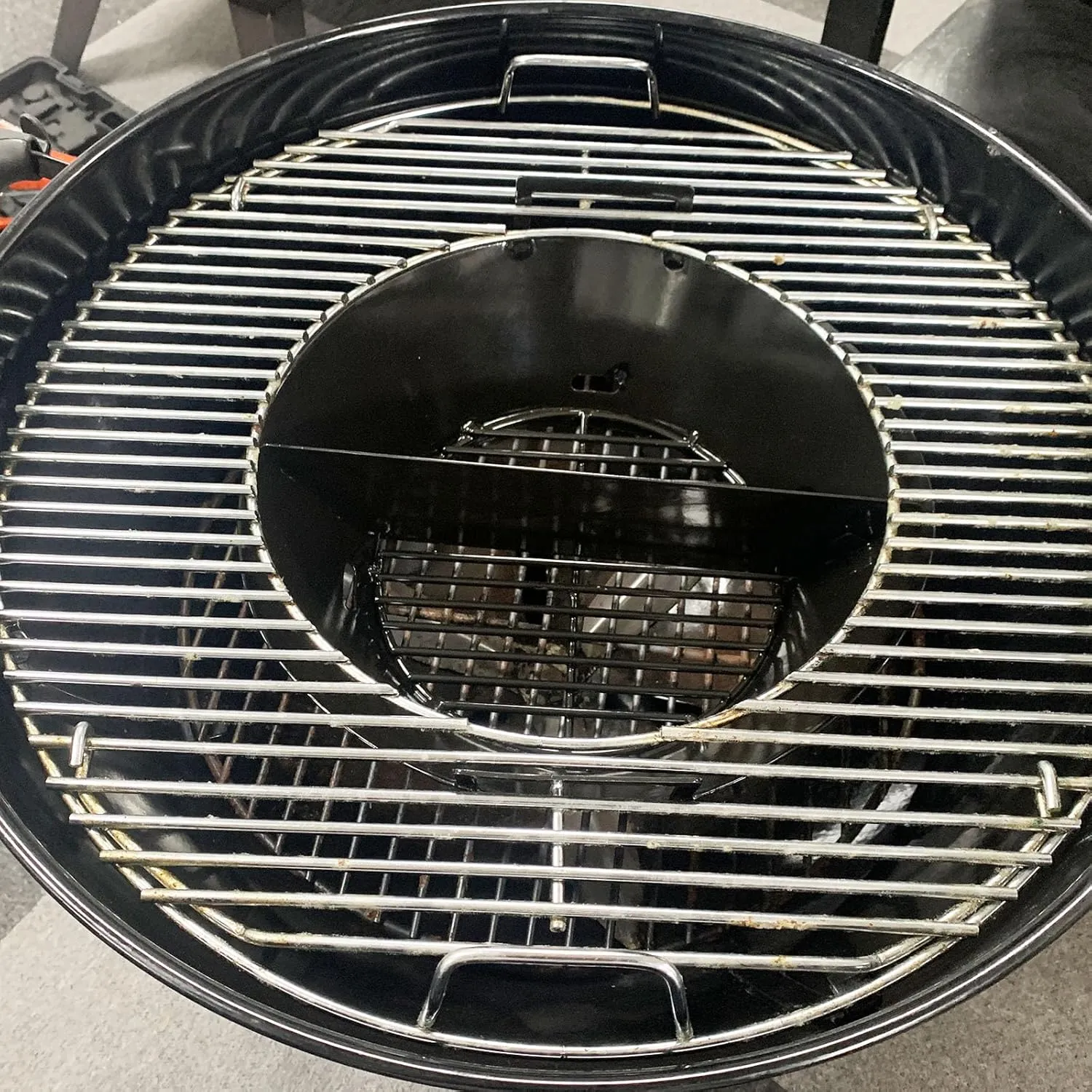 14 Inches Charcoal Basket for Large Big Green Egg, Porcelain Enamel Ash Basket with Divider for Kamado Joe Classic Accessories, Charcoal Holder Replacement Parts for Weber 26" Kettle Charcoal Grills