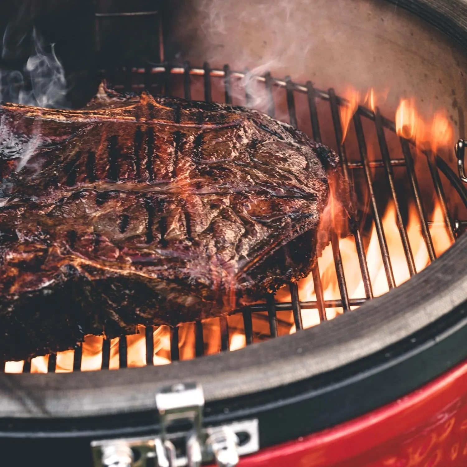 Kamado Joe Classic Joe Series II 18-inch Standalone Ceramic Charcoal Grill and Smoker with AirLift Hinge, Kontrol Tower Top Vent and 250 Cooking Square Inches in Red, Model KJ-23RHC