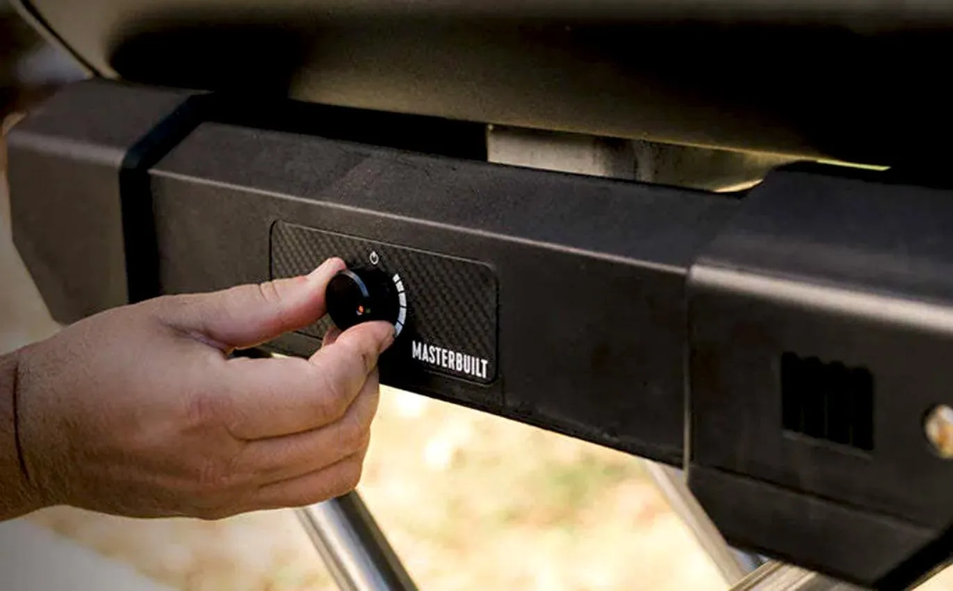 Masterbuilt Portable Charcoal BBQ