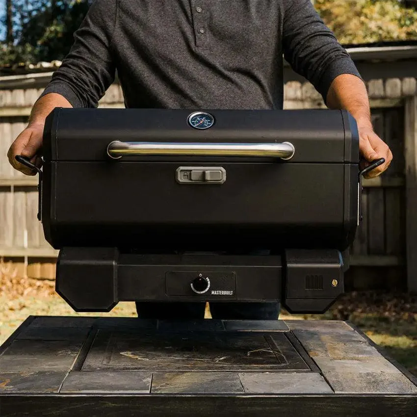 Masterbuilt Portable Charcoal BBQ