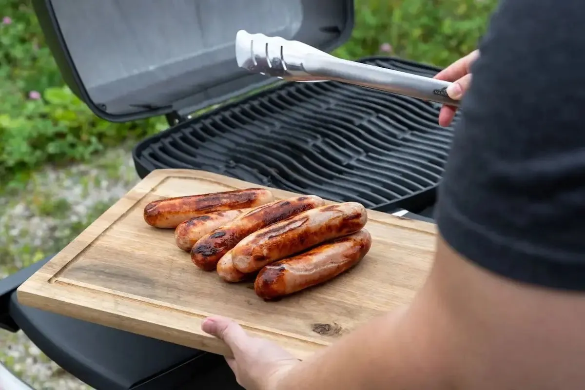 Napoleon Grills Travel PRO285X Portable Grill on Scissor Cart