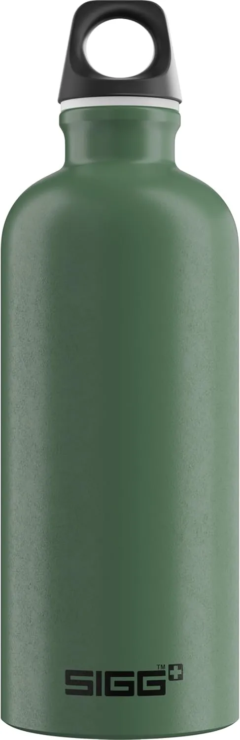 SIGG - Recycled Metal Water Bottle - Traveller - Made in Switzerland - Carbonated Drinks - BPA-Free - 20 Oz
